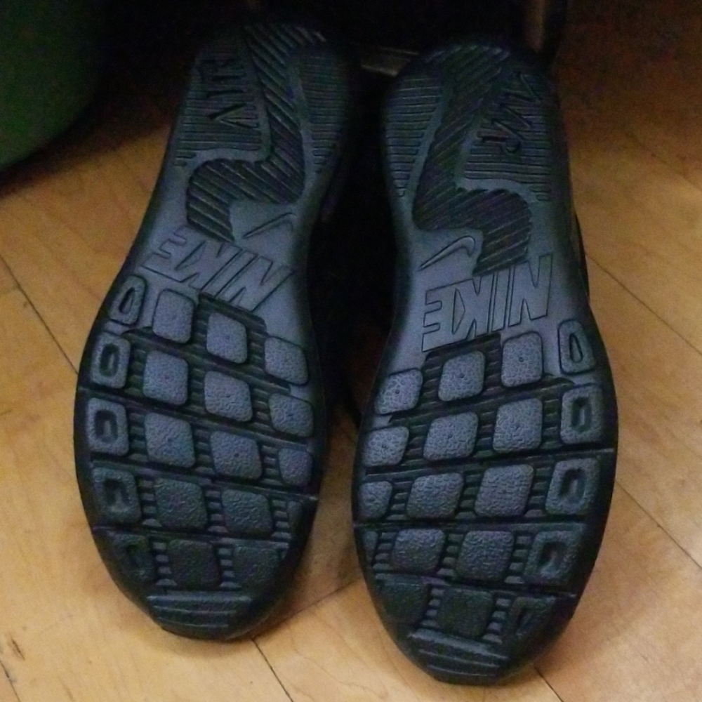 Sneakerd - Picture 4 of 5